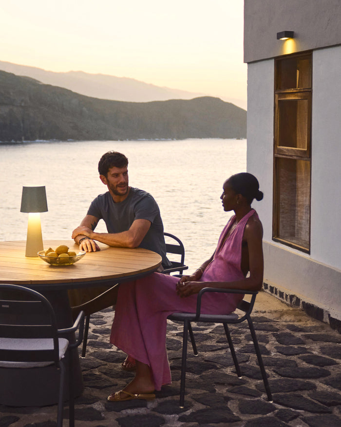 Kave Home - Ronde tuintafel Tudons van grijs afgewerkt aluminium en