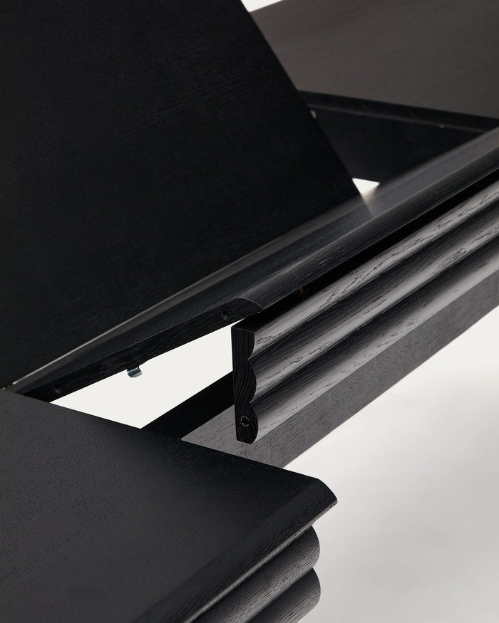 Kave Home - Lenon uitschuiftafel in zwart eiken fineer en massief