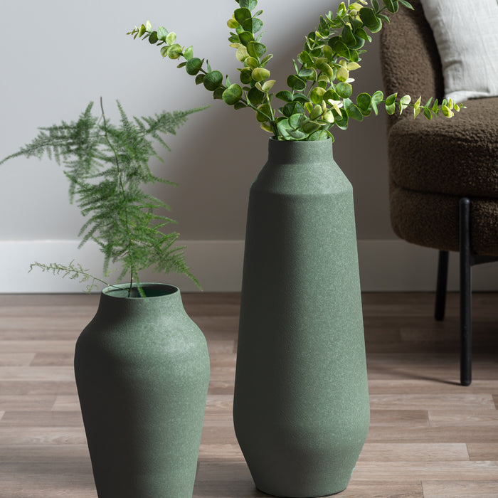 present time - Vase Boaz Pin High