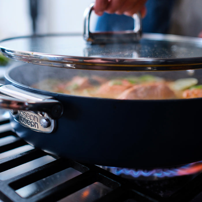 Joseph Joseph Space Sauteerpan met Deksel - Ø 28 cm