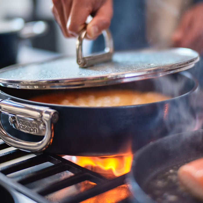 Joseph Joseph Space Sauteerpan met Deksel - Ø 28 cm