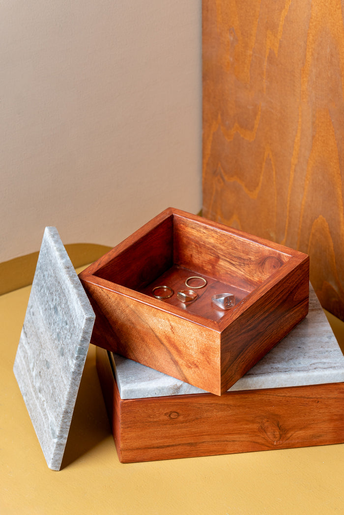 present time - Storage Box Acacia