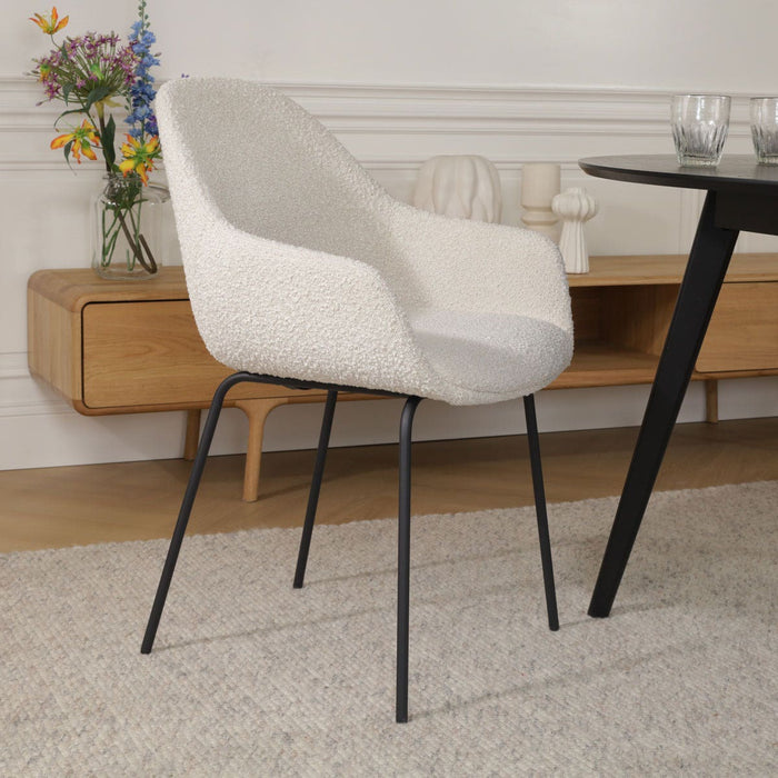 Nolon Nora-Mae Eetkamerstoelen Set van 2 - Bouclé Beige - Zwarte Poten
