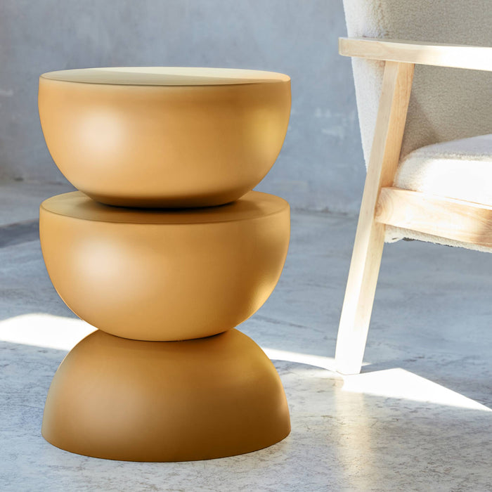 sweeek - Bijzettafel, einde van de bank, metalen nachttafel Ø32 x