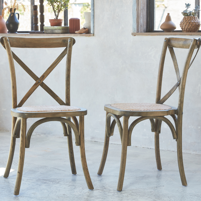 sweeek - Vintage rubberhouten bistrostoelen (set van 2)