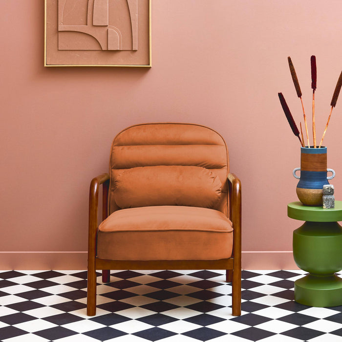 sweeek - Scandinavische fauteuil in met walnoot gebeitst heveahout en