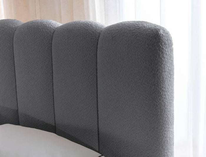 NADUVI Collection Bedframe Chloe bouclé met opbergvak