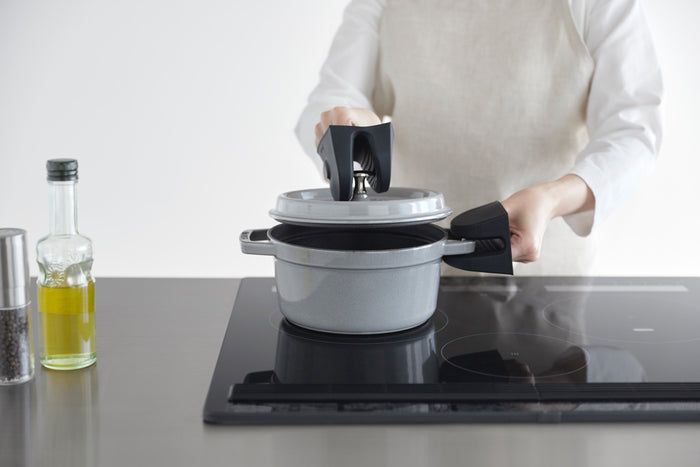 Yamazaki Siliconen Ovenwanten - Magnetisch - Tower - Zwart (set van 2)