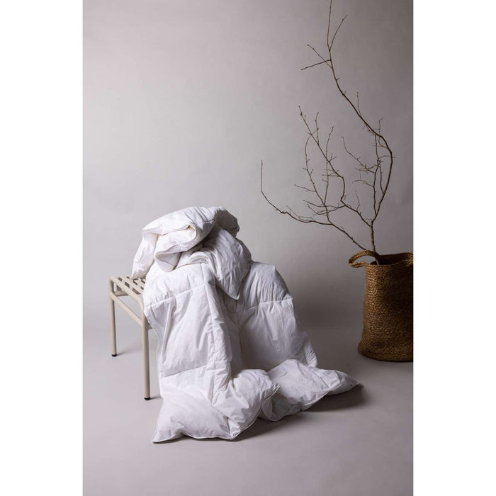 Venture Home Astrid Beddengoed 200x150 - Wit