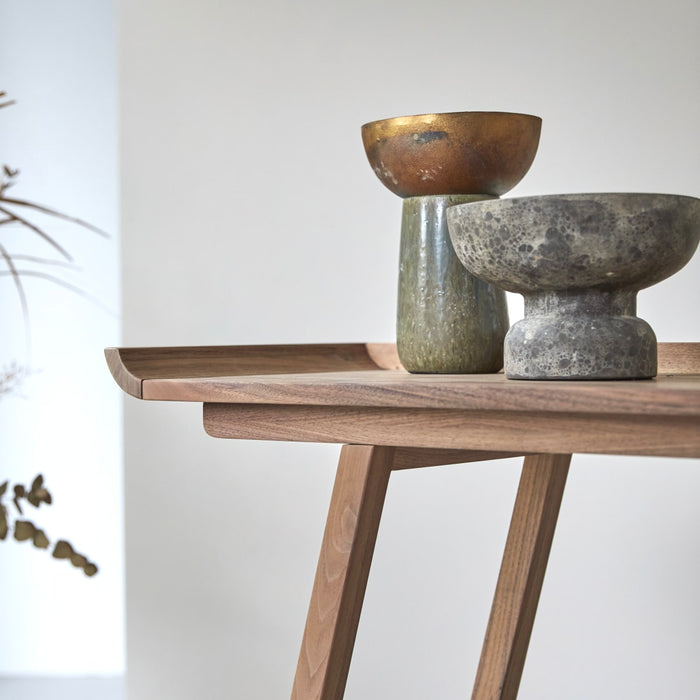 Tikamoon - Pampa - Hoge bijzettafel van massief notenhout