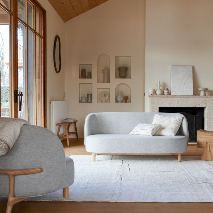 Tikamoon - Hoya - Tweezitsbank van massief eiken en grijze stof