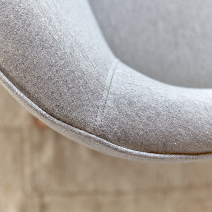 Tikamoon - Hoya - Tweezitsbank van massief eiken en grijze stof