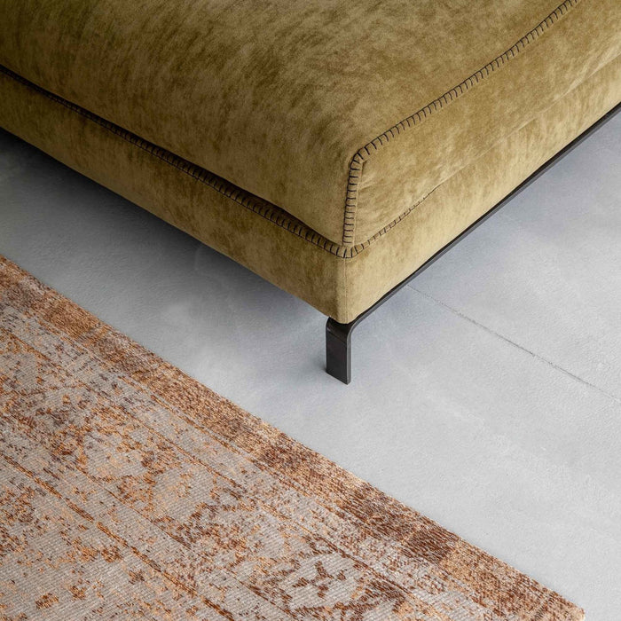 Louis de Poortere Medallion Fading World Vloerkleed 140 x 200 cm - Salmon