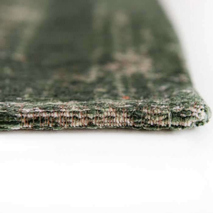 Louis de Poortere Medallion Fading World Vloerkleed 80 x 150 cm - Majestic Forest