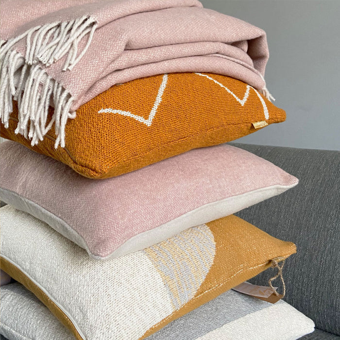 Malagoon Sunset Sierkussen 50 x 50 cm - Okergeel