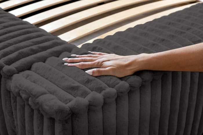 Trae Mobler Melody 180 x 200 cm Gestoffeerd Bed Donkergrijs