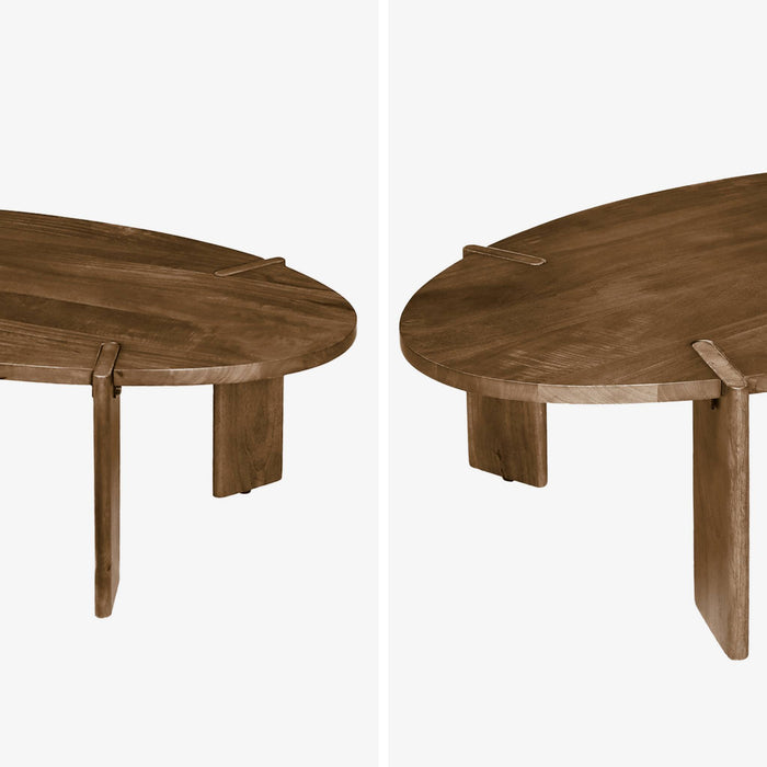 sweeek - Ovale salontafel in massief hout 120cm