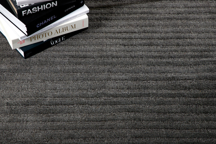 Fjôrd - Vloerkleed Donkergrijs - 300x200cm - Milton