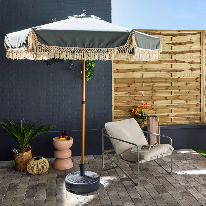 sweeek - Parasol met franjes 2m staal