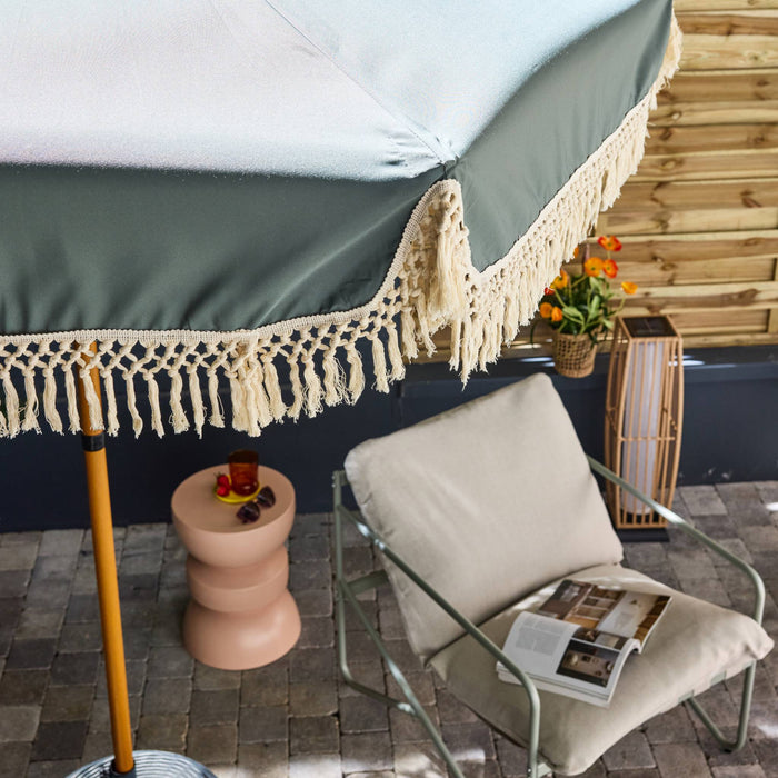 sweeek - Parasol met franjes 2m staal