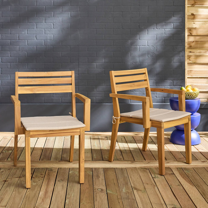 sweeek - Set van 2 acaciahouten tuin fauteuils met kussen