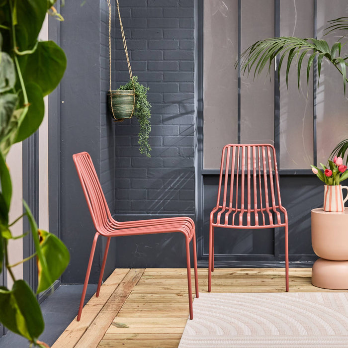 sweeek - Stapelbare stalen tuinstoelen (Set van 2)