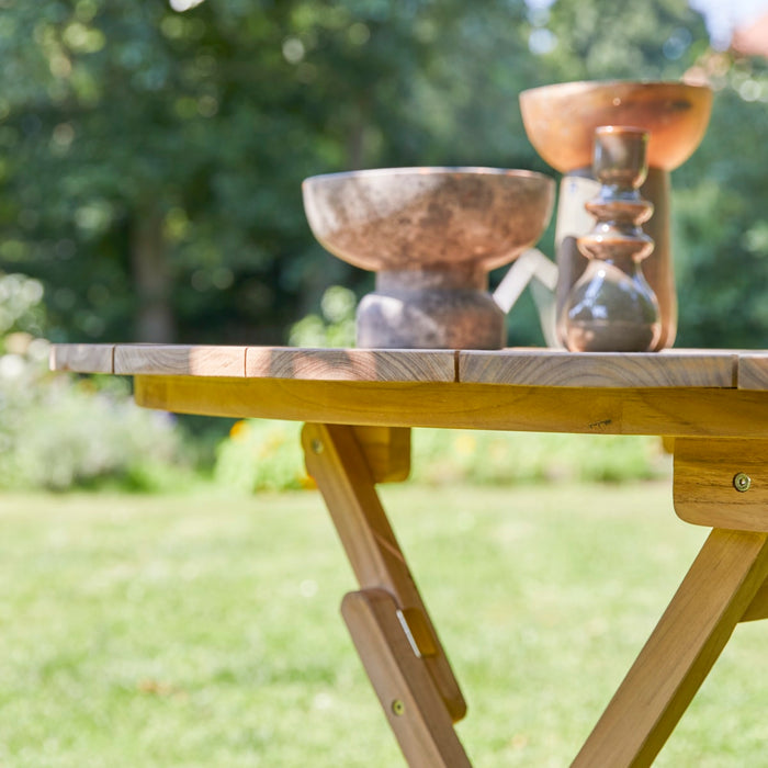 Tikamoon - Outdoor klaptafel van massief teakhout voor 6 personen.