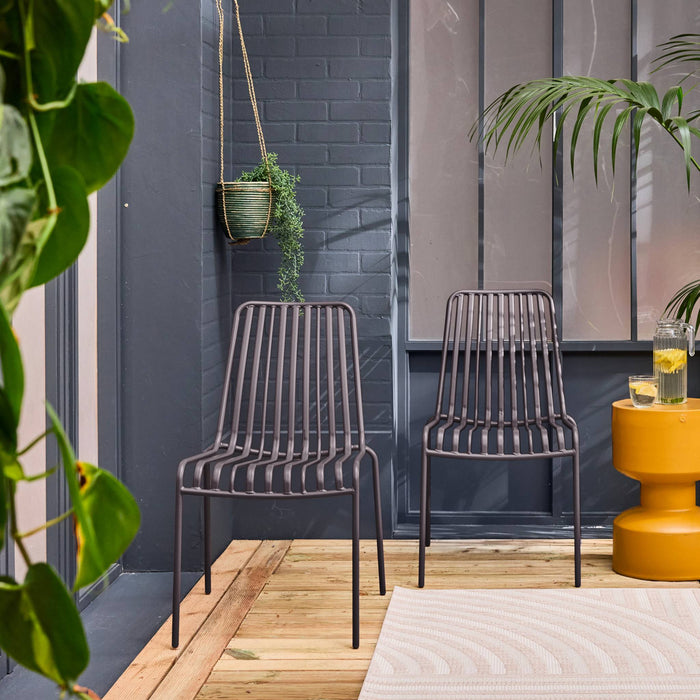 sweeek - Stapelbare stalen tuinstoelen (Set van 2)