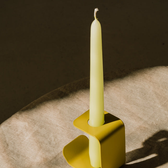 noo.ma FLEC kaarsenhouder - tall - Gold Green