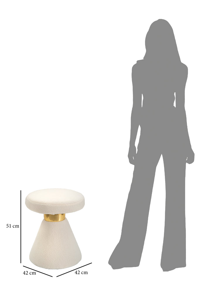 Iceland - Witte en gouden gestoffeerde stoffen tafel