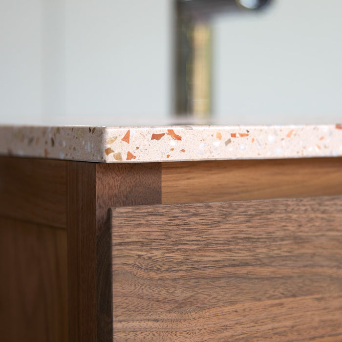 Tikamoon - Badkamermeubel van massief walnoothout en terrazzo Pink 120