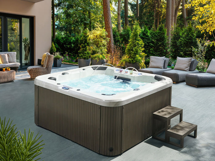 Beliani - VILLARRICA - Buiten hottub met LED - Wit - Acryl