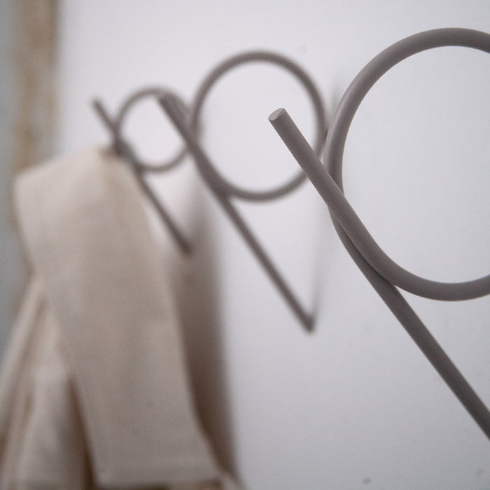 Spinder x BUDDE kapstok Tuba M - Silky Taupe