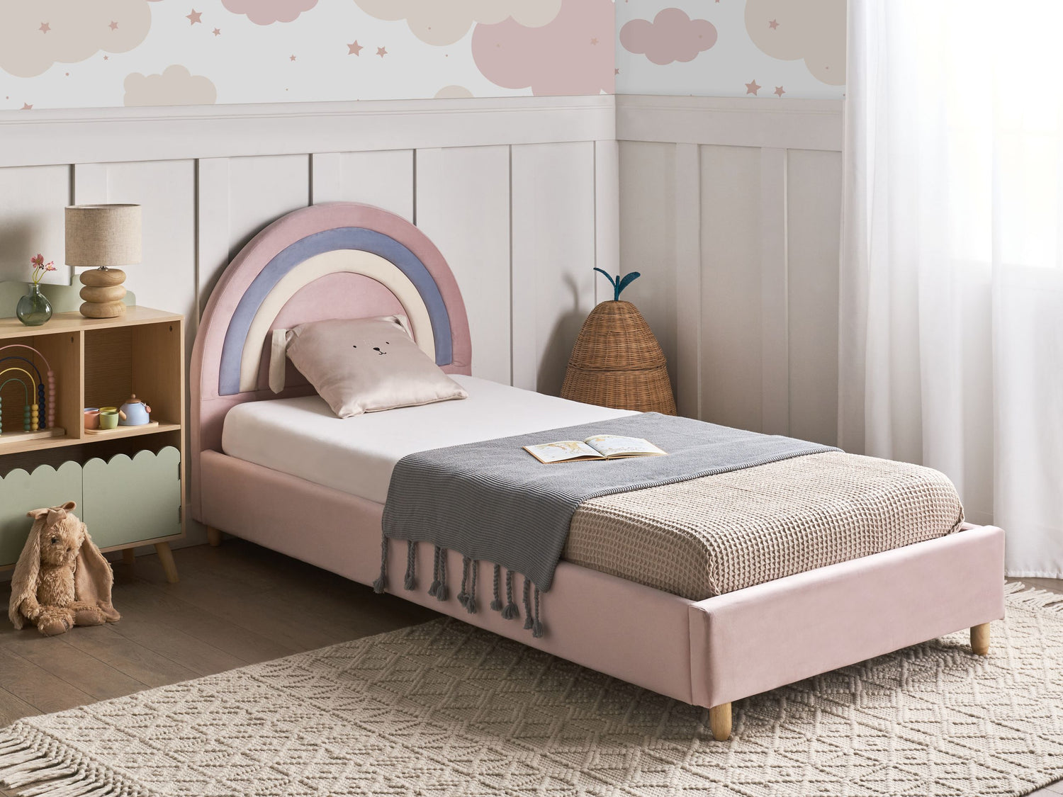 Beliani - LANDEILLAU - Eenpersoonsbed - Roze - 90 x 200 cm - Fluweel