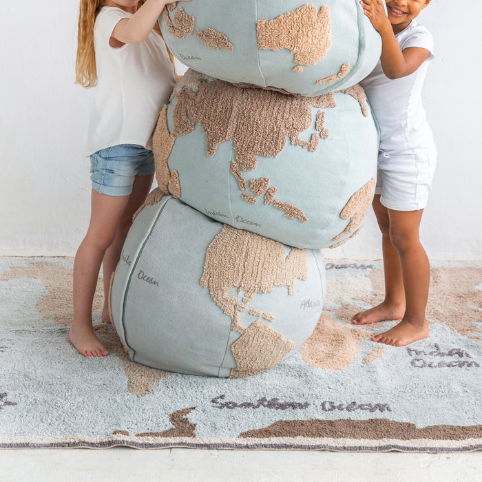 Lorena Canals Back-to-School Poef - Wereldkaart