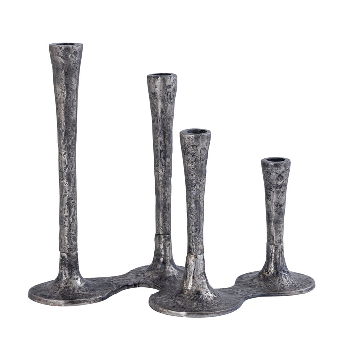 PTMD Lynette Silver Casted Alu Candleholder Rounds Base