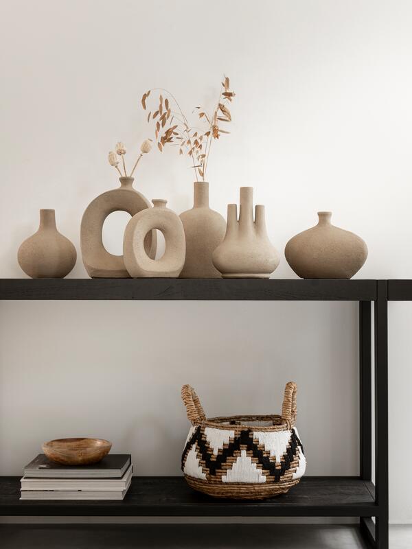 MUST Living Vase Risto sand,22xØ17 cm, terracota