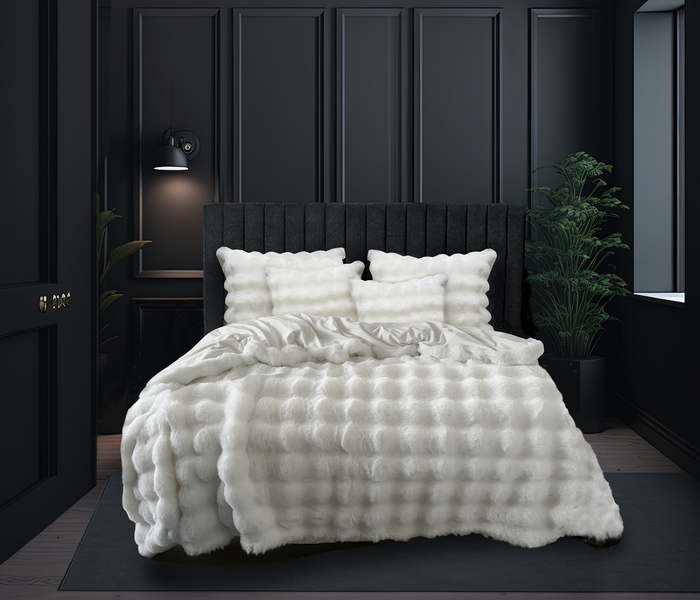 Eleganzzz Dekbedovertrek Bubble Pom Pom Rabbit Fur - off white