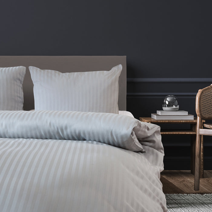 Eleganzzz Dekbedovertrek Hotel Kwaliteit Satijn Streep licht grijs