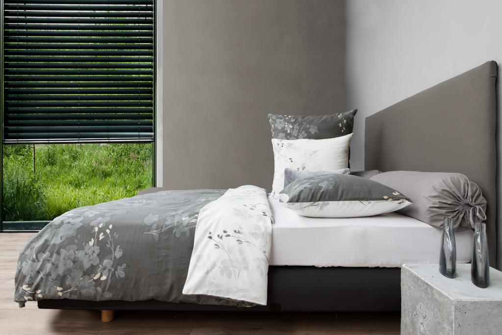 Heckett & Lane Dekbedovertrek Velvet Touch Refined Porana taupe