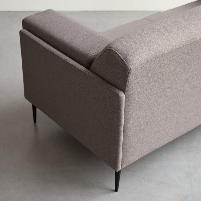 Tikamoon - Finn - Stoffen driezitsbank, taupegrijs