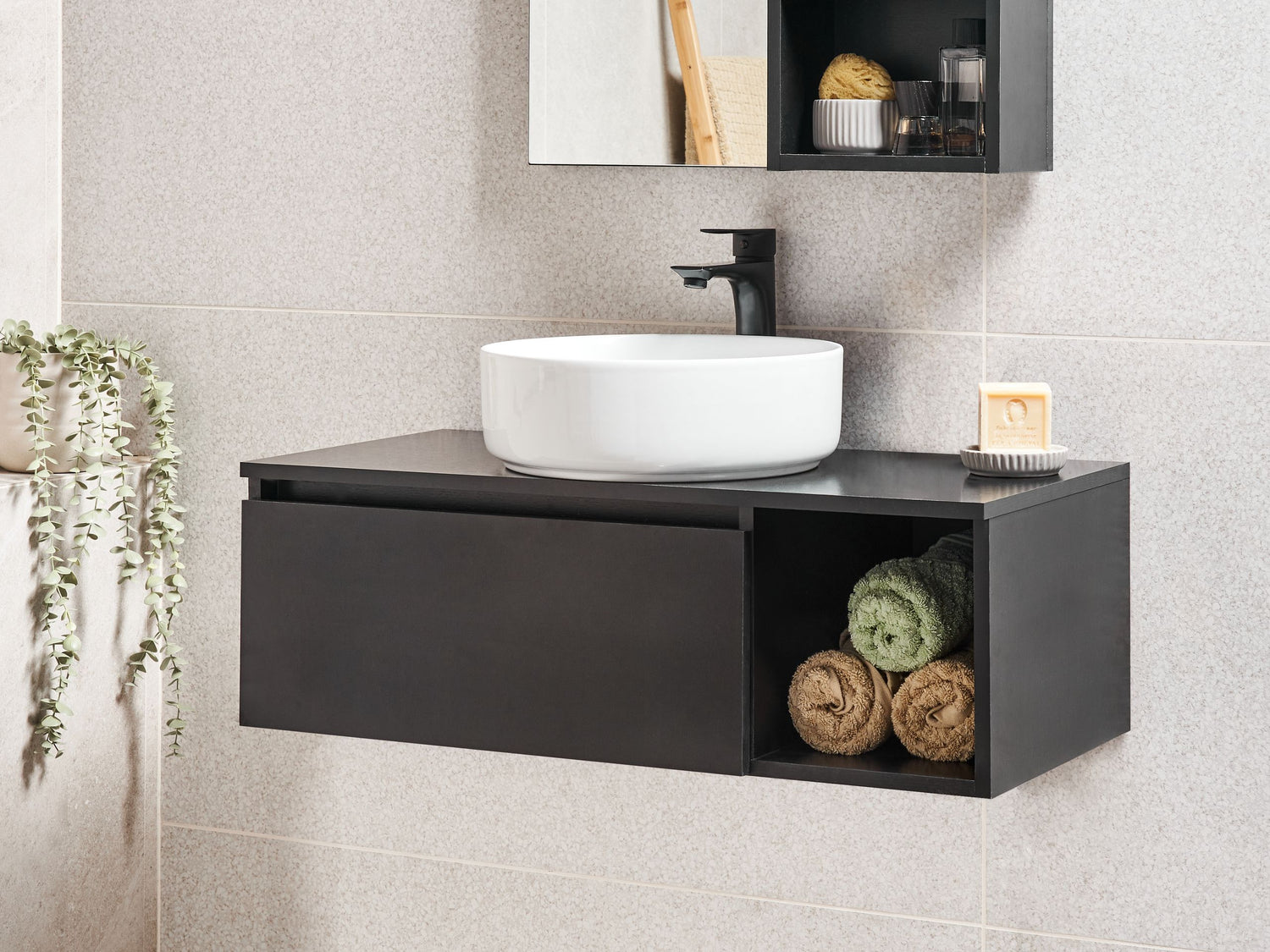 Beliani - RUPANCO - Badkamerkast - Zwart - 80 x 40 cm - MDP