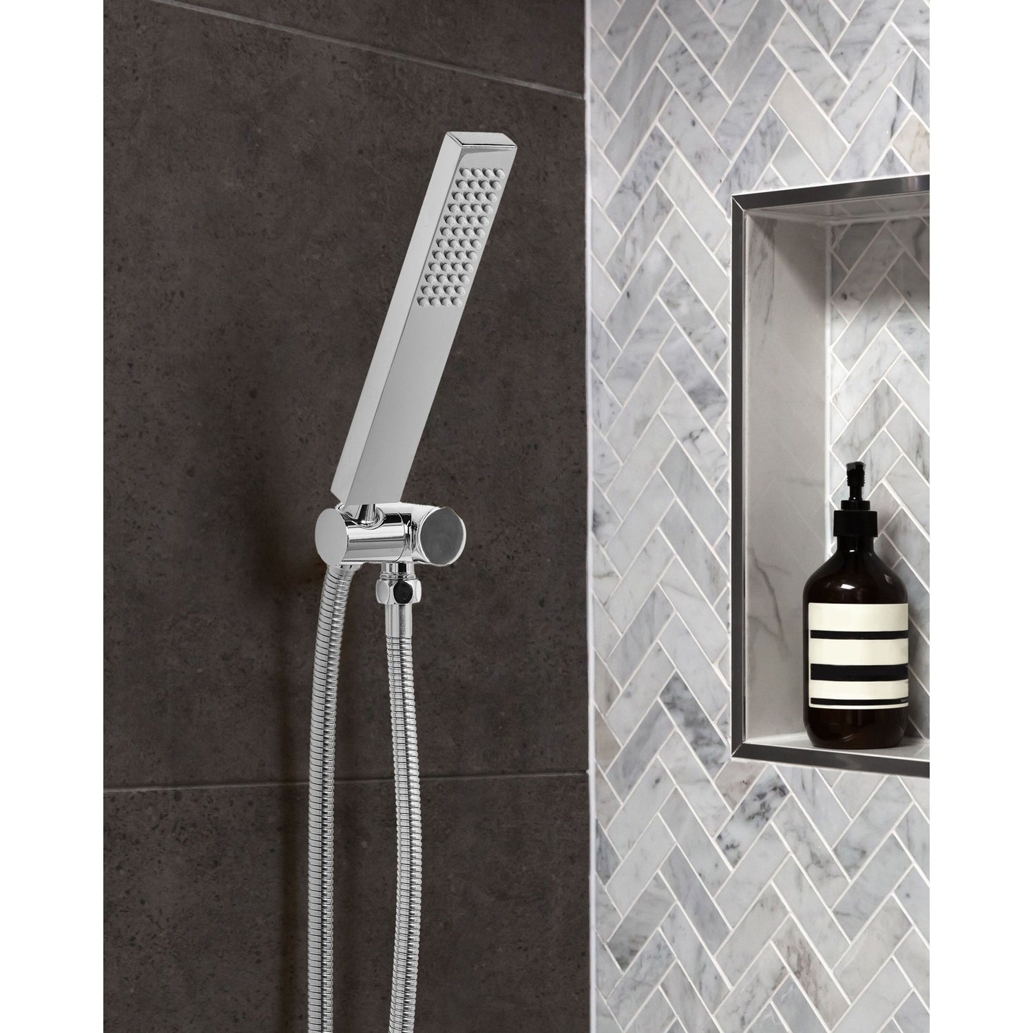 Beliani - TABACAL - Handdouche - Zilver - Messing