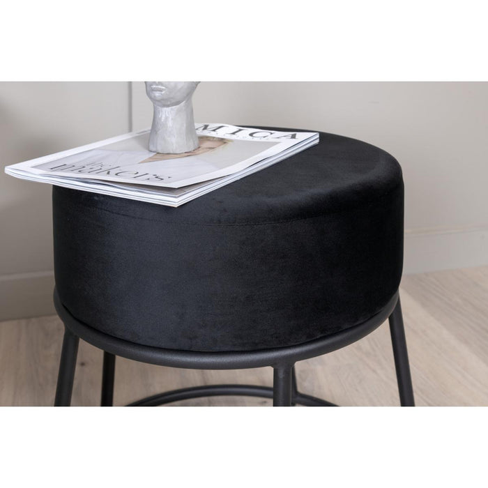 Svea - Nox poef - velvet - zwart