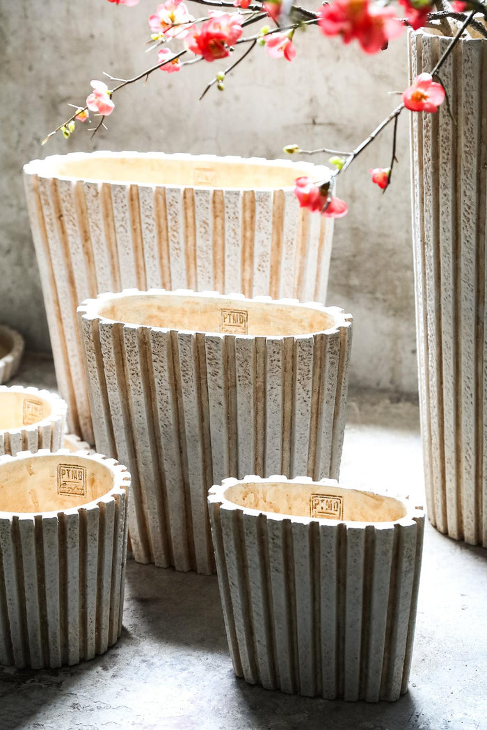 PTMD Marijus Cream Oval Cement Pot Ribbed L