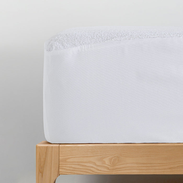 Rizo katoen Waterdichte matrasbeschermer Basic, Wit, 100% Katoen (basisstof) Polyurethaan (coating) 100% Polyester (rok), de kwaliteit van