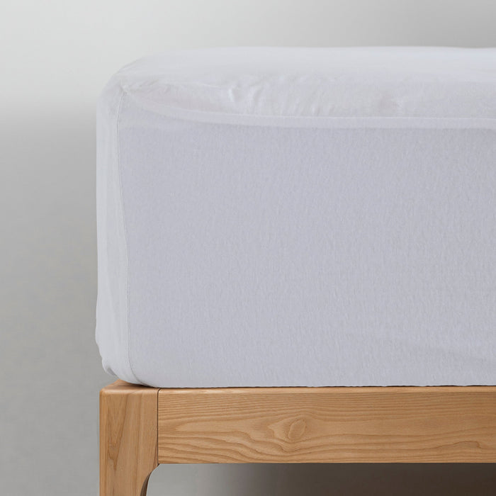 Jersey katoen Waterdichte matrasbeschermer Basic, Wit, 100% Katoen (basisstof en rok) Polyurethaan (coating), de kwaliteit van