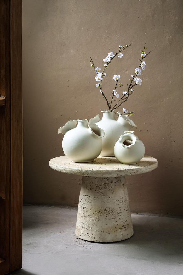 PTMD Umme Cream Round Glazed Ceramic Vase Wavy Edges M