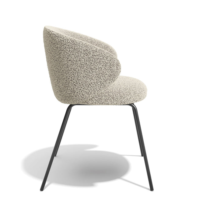 Set van 2 beige bouclé stoelen met zwarte poten