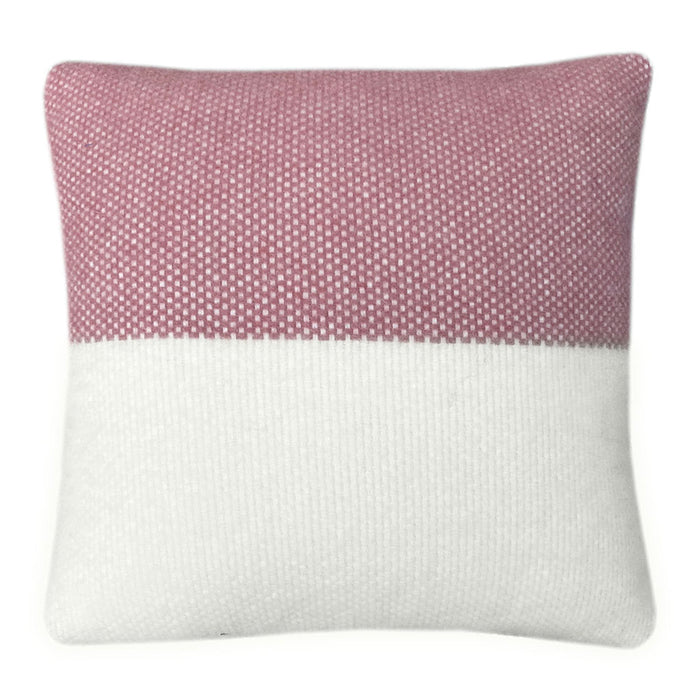 Malagoon Festivity Wool Sierkussen 45 x 45 cm - Dawn Pink